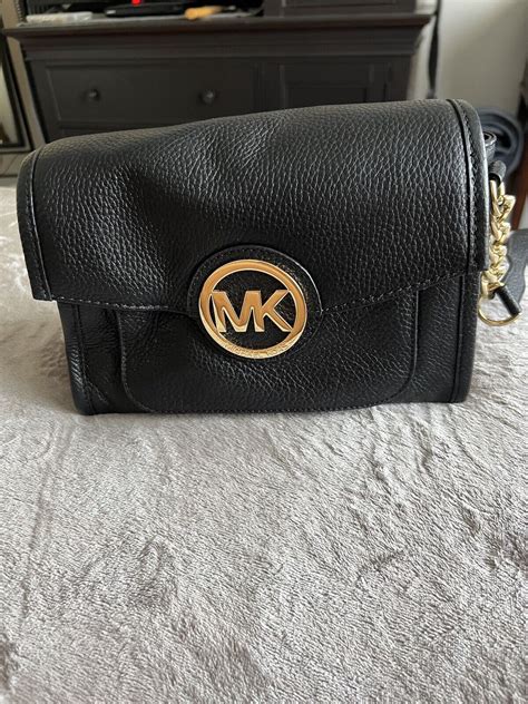 Michael Kors Margo Small Pebbled Leather Messenger 